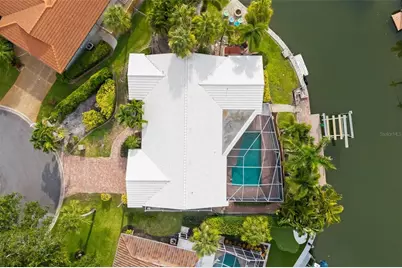 565 Commonwealth Place, Sarasota, FL 34242 - Photo 4