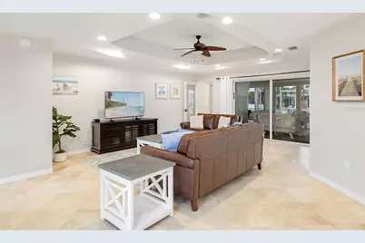 565 Commonwealth Place, Sarasota, FL 34242 - Photo 14