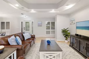 565 Commonwealth Pl, Sarasota, FL 34242 - Photo 14