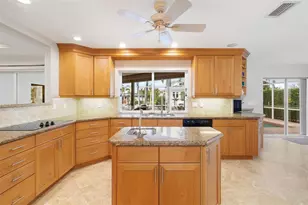 565 Commonwealth Pl, Sarasota, FL 34242 - Photo 20