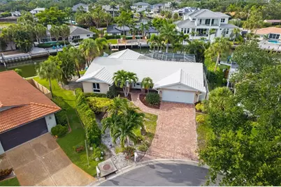 565 Commonwealth Place, Sarasota, FL 34242 - Photo 2