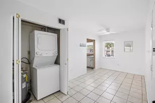 2727 75th St W, Bradenton, FL 34209 - Photo 8