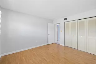 2727 75th St W, Bradenton, FL 34209 - Photo 20
