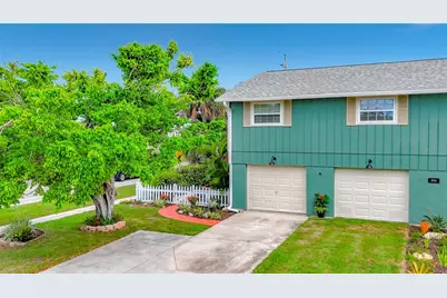 202 Peacock Lane #A, Holmes Beach, FL 34217 - Photo 2