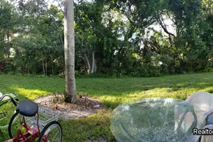 2047 Canal Dr, Bradenton, FL 34207 - Photo 2