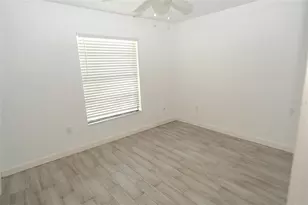 1976 Debbie St, Sarasota, FL 34231 - Photo 10