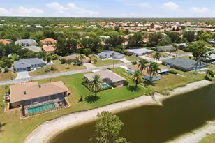 154 Hourglass Dr, Venice, FL 34293 - Photo 38