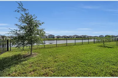 17821 Cantarina Cove, Bradenton, FL 34211 - Photo 40