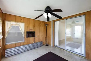 5994 Hibiscus Dr, Bradenton, FL 34207 - Photo 10