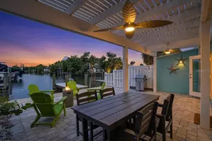 18 Seaside Ct, Holmes Beach, FL 34217 - Photo 52