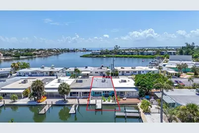18 Seaside Court, Holmes Beach, FL 34217 - Photo 1