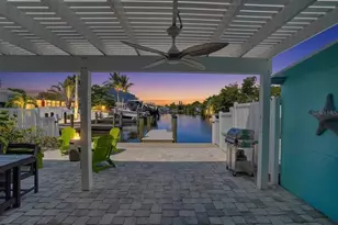 18 Seaside Ct, Holmes Beach, FL 34217 - Photo 54