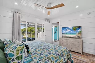 18 Seaside Ct, Holmes Beach, FL 34217 - Photo 26