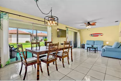 159 Vista Hermosa Circle #27B, Sarasota, FL 34242 - Photo 6