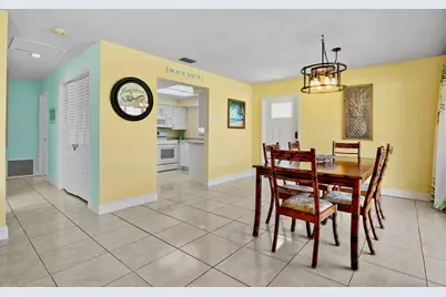 159 Vista Hermosa Circle #27B, Sarasota, FL 34242 - Photo 8