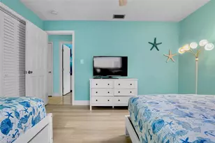 159 Vista Hermosa Cir, Sarasota, FL 34242 - Photo 20