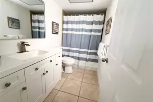 159 Vista Hermosa Cir, Sarasota, FL 34242 - Photo 18