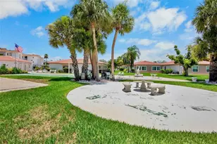159 Vista Hermosa Cir, Sarasota, FL 34242 - Photo 34
