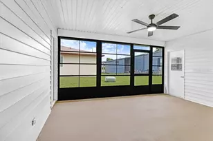 3250 Pebble Bend Dr, Lakeland, FL 33810 - Photo 14