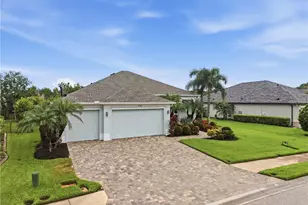 514 Honeyflower Loop, Bradenton, FL 34212 - Photo 2