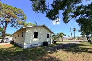 420 53rd Ave E, Bradenton, FL 34203 - Photo 8