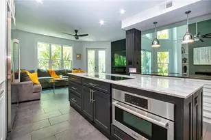 3915 Somerset Dr, Sarasota, FL 34242 - Photo 24