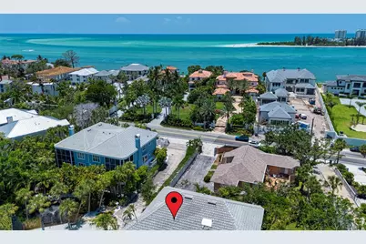 3915 Somerset Drive #9, Sarasota, FL 34242 - Photo 2