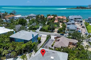 3915 Somerset Dr, Sarasota, FL 34242 - Photo 2