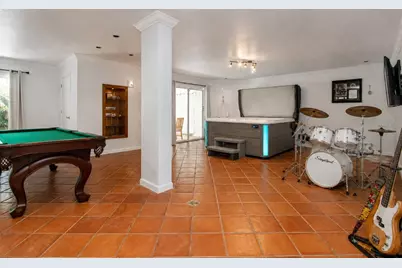 3915 Somerset Drive #9, Sarasota, FL 34242 - Photo 52