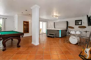 3915 Somerset Dr, Sarasota, FL 34242 - Photo 52