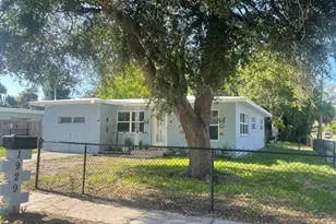 1929 3rd Ave E, Bradenton, FL 34208 - Photo 2