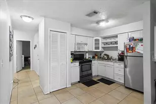 2228 25th St, Sarasota, FL 34234 - Photo 14