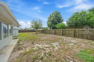 1210 Doris Dr, Sarasota, FL 34243 - Photo 30