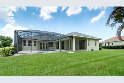 5323 90th Avenue Circle E, Parrish, FL 34219 - Photo 10
