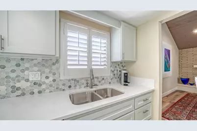 8112 12th Avenue NW, Bradenton, FL 34209 - Photo 12