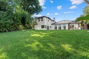 1707 Caribbean Dr, Sarasota, FL 34231 - Photo 46