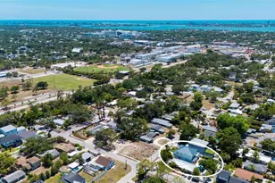2483 Bay St, Sarasota, FL 34237 - Photo 56