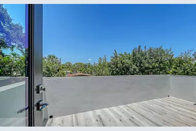 2483 Bay Street, Sarasota, FL 34237 - Photo 44