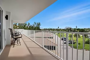 2301 Gulf of Mexico Dr, Longboat Key, FL 34228 - Photo 12
