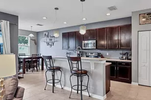 6307 4th St E, Bradenton, FL 34203 - Photo 10