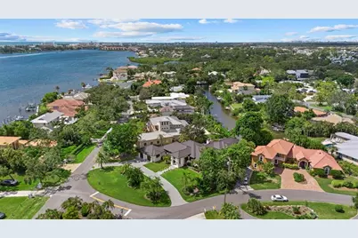 1707 Caribbean Drive, Sarasota, FL 34231 - Photo 4