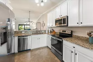 5557 Palmer Cir, Bradenton, FL 34211 - Photo 12