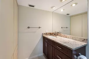 1479 Landings Cir, Sarasota, FL 34231 - Photo 38
