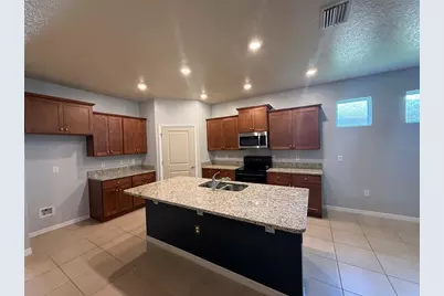 12374 Eastpointe Drive, Dade City, FL 33525 - Photo 4