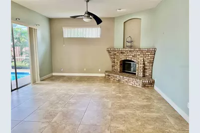 3715 72nd Ave E, Sarasota, FL 34243 - Photo 4