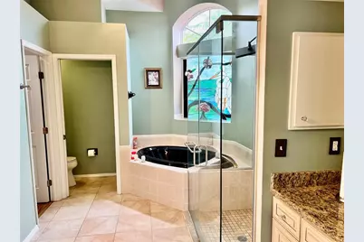 3715 72nd Ave E, Sarasota, FL 34243 - Photo 14