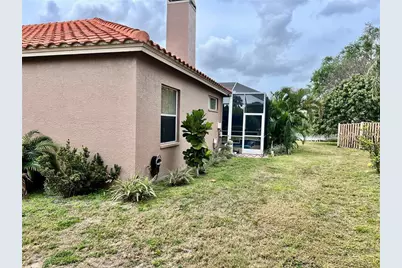 3715 72nd Ave E, Sarasota, FL 34243 - Photo 28