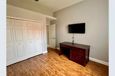 3715 72nd Ave E, Sarasota, FL 34243 - Photo 16