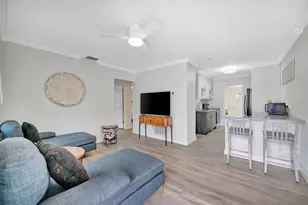 3144 33rd Ave N, Saint Petersburg, FL 33713 - Photo 4