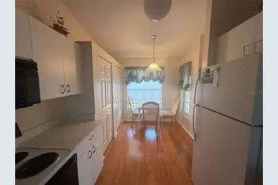 4211 Caddie Drive E #202, Bradenton, FL 34203 - Photo 4